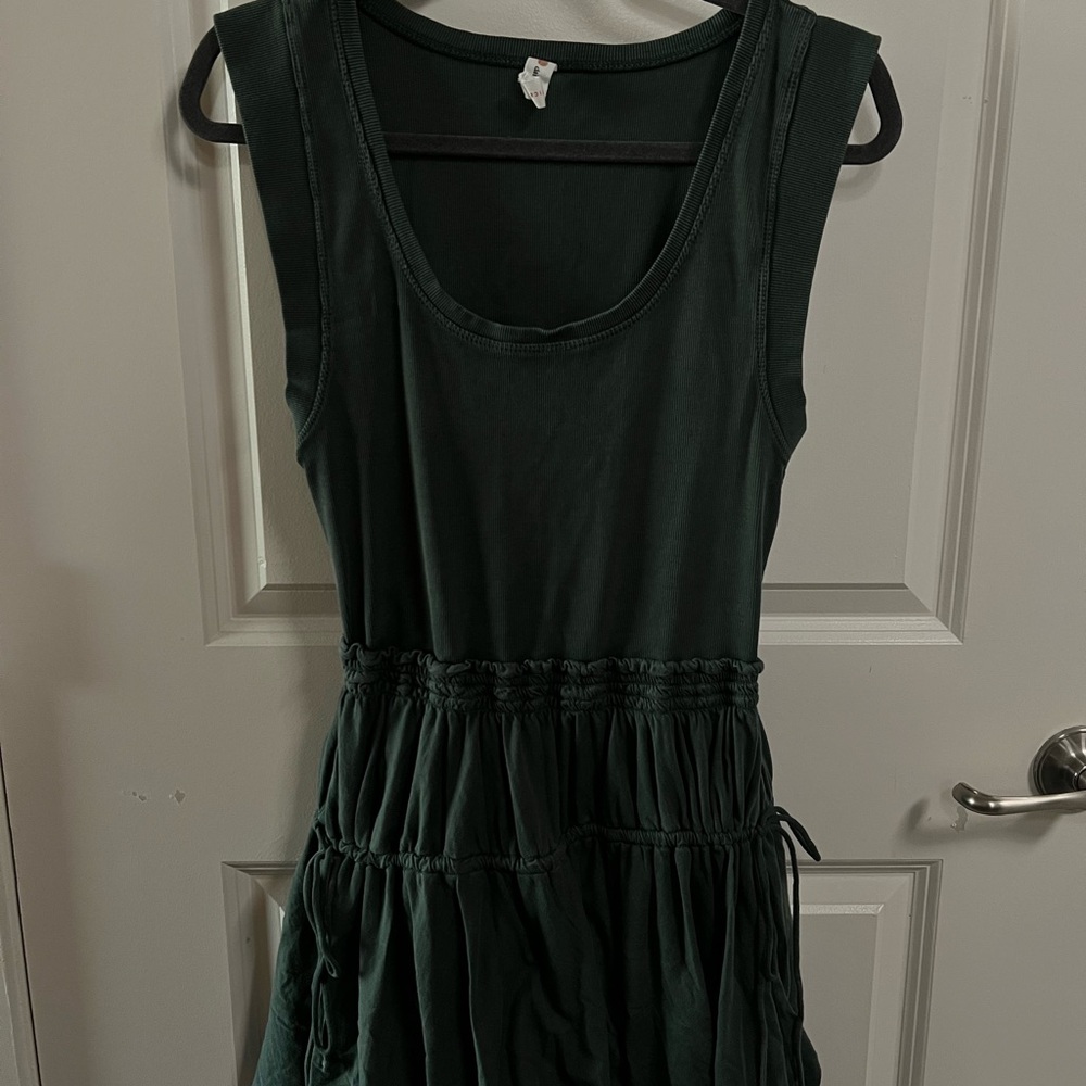 Dark Green Sleeveless Dress